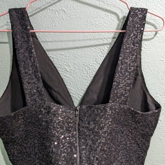 Sequin Crop Top - Picture 2 of 4